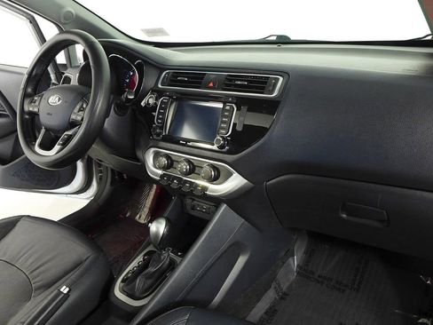Used 2016 Kia Rio SX image 13