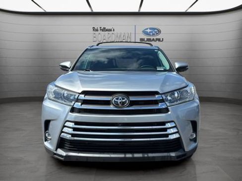 Used 2019 Toyota Highlander Limited Platinum AWD/4WD image 24