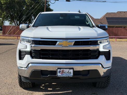 Used 2024 Chevrolet Silverado 1500 LT RWD image 2