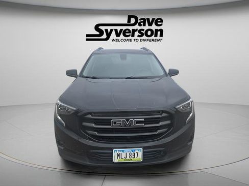Used 2019 GMC Terrain SLT w/ Driver Alert Package I AWD/4WD image 2