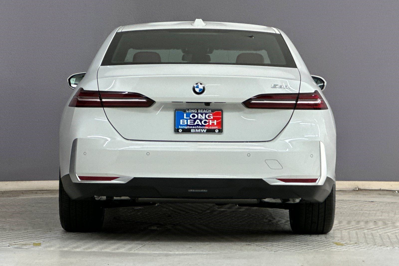 Used 2026 BMW 530i RWD image 9