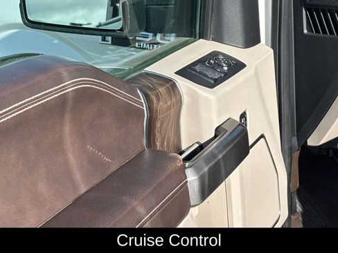 Used 2020 Ford F150 Limited image 12