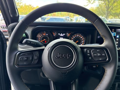 Used 2024 Jeep Wrangler Sport S image 22