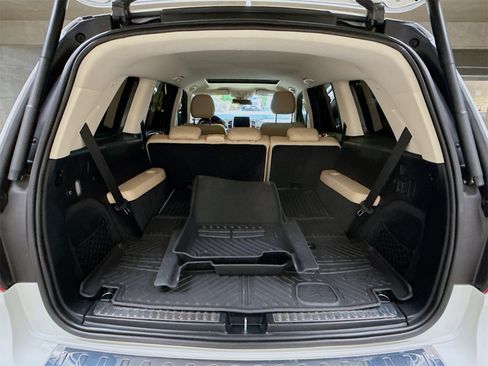 Used 2019 Mercedes-Benz GLS 450 4MATIC image 27