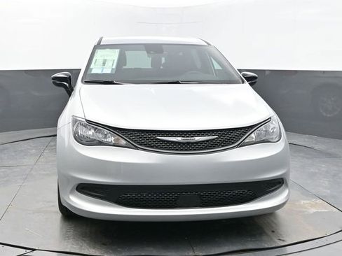 New 2026 Chrysler Voyager LX image 8