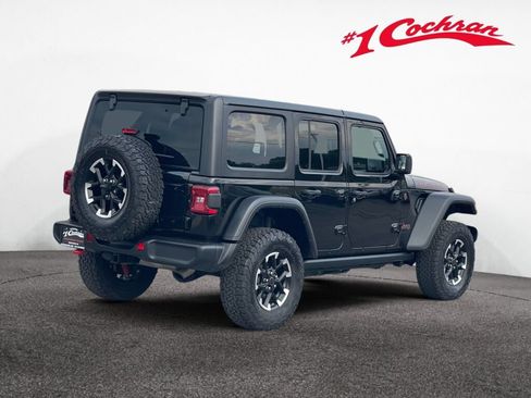 Used 2025 Jeep Wrangler Unlimited Rubicon AWD/4WD image 27