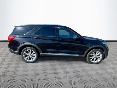Used 2022 Ford Explorer Platinum w/ Equipment Group 601A AWD/4WD image 35
