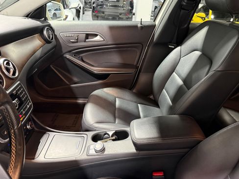 Used 2015 Mercedes-Benz GLA 250 AWD image 20