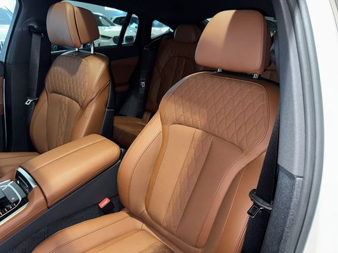 New 2026 BMW X6 xDrive40i w/ Climate Comfort Package image 24