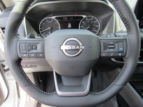 New 2026 Nissan Rogue SV FWD image 28