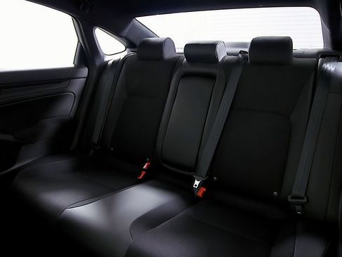 Used 2025 Honda Civic Sport image 16