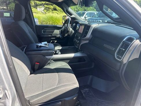 Used 2022 RAM 2500 Big Horn w/ Level B Equipment Group AWD/4WD image 9