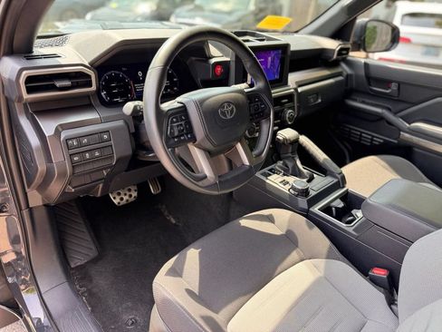 Used 2025 Toyota 4Runner TRD Sport AWD/4WD image 14