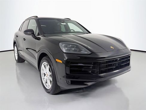 New 2025 Porsche Cayenne image 25