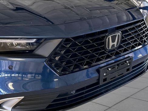 Used 2024 Honda Accord Touring image 30