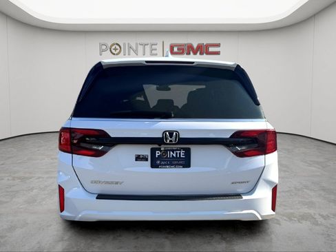Used 2025 Honda Odyssey Sport-L image 6