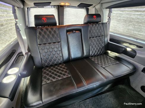 Used 2023 Chevrolet Express 2500 RWD image 4