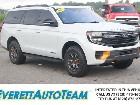 Used 2025 Ford Expedition Tremor AWD/4WD image 1