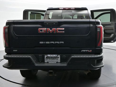 Used 2024 GMC Sierra 2500 AT4 w/ AT4 Premium Plus Package AWD/4WD image 41