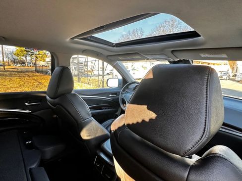 Used 2017 Acura MDX SH-AWD image 34
