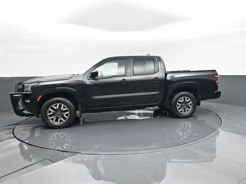 Used 2022 Nissan Frontier SV AWD/4WD image 5