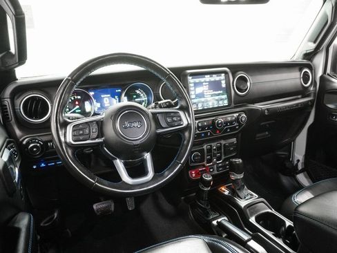 Certified 2021 Jeep Wrangler Unlimited Rubicon 4xe w/ Cold Weather Group image 18