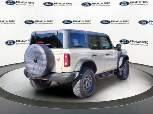 Certified 2022 Ford Bronco Everglades AWD/4WD image 5