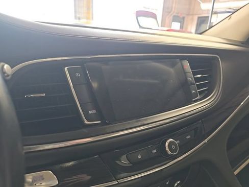 Used 2023 Buick Enclave Essence w/ Sport Touring Edition FWD image 9
