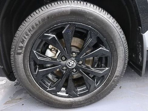 Used 2024 Toyota RAV4 SE AWD/4WD image 25