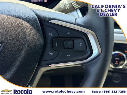 Used 2025 Chevrolet Trax LT w/ LT Convenience Package FWD image 25