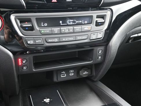 New 2026 Honda Ridgeline Black Edition image 15