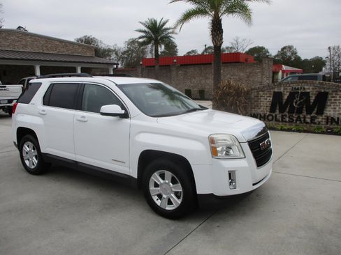 Used 2012 GMC Terrain SLE image 1
