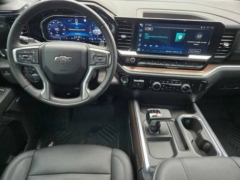 Used 2023 Chevrolet Silverado 1500 RST AWD/4WD image 10