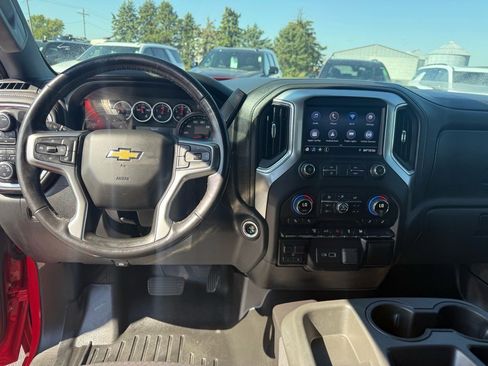 Used 2020 Chevrolet Silverado 2500 LT w/ Convenience Package image 15