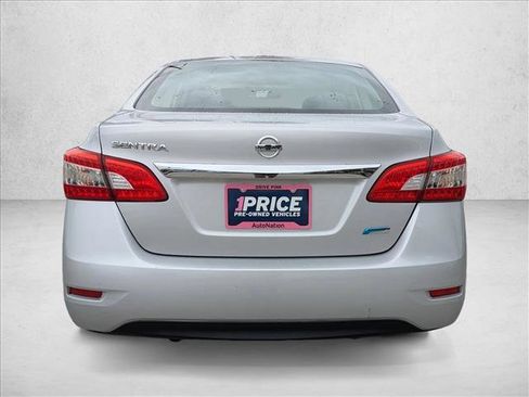 Used 2014 Nissan Sentra S image 7