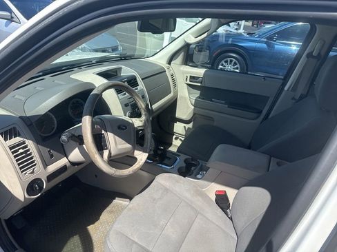 Used 2009 Ford Escape XLT image 7