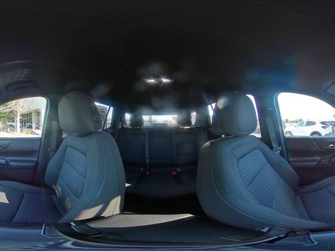 Used 2025 Chevrolet Equinox LT FWD image 41