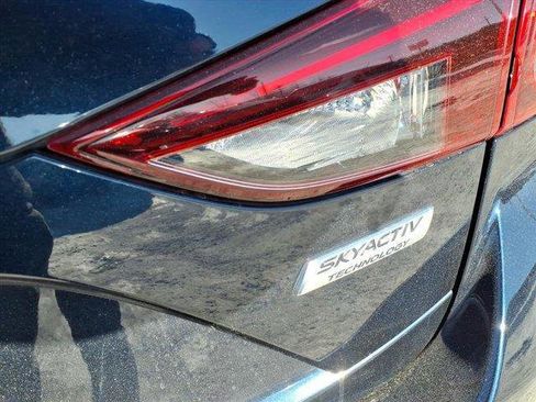 Used 2014 MAZDA MAZDA3 i Touring w/ Moonroof Package 1 image 11