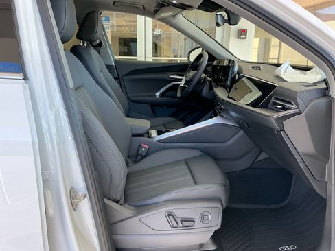 New 2025 Audi Q5 Premium image 26