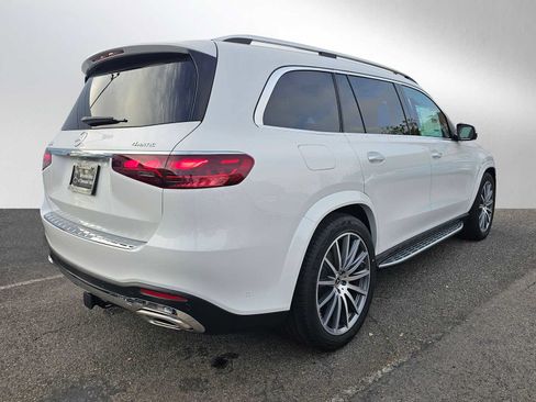 New 2026 Mercedes-Benz GLS 580 4MATIC image 3