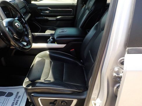 Used 2019 RAM 1500 Laramie w/ Sport Appearance Package AWD/4WD image 15