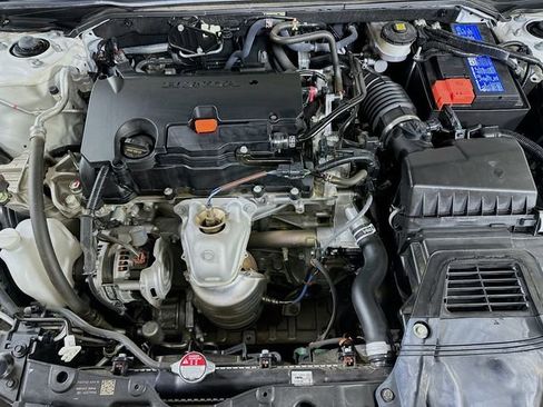 Used 2023 Honda Civic Sport image 27