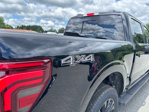 Used 2025 Ford F150 Lariat w/ Equipment Group 502A High AWD/4WD image 7