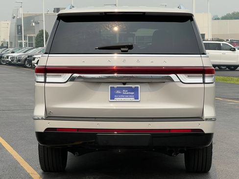 Used 2024 Lincoln Navigator L Reserve AWD/4WD image 44