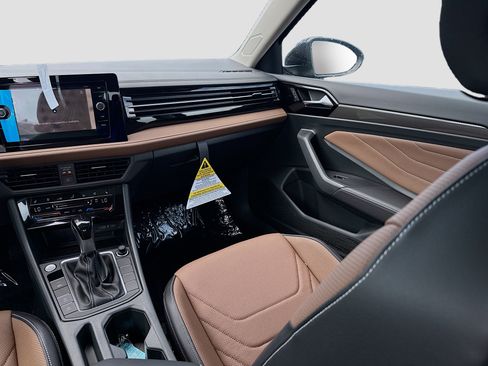 New 2026 Volkswagen Jetta SEL FWD image 19