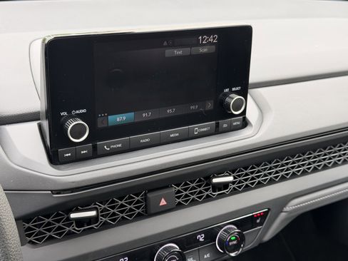Certified 2023 Honda Accord EX image 20