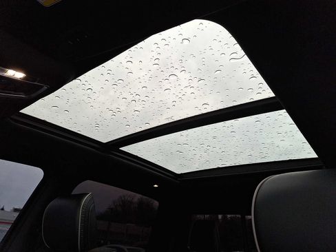 Used 2023 RAM 1500 Laramie image 11