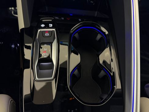 New 2025 Audi Q5 Prestige image 18