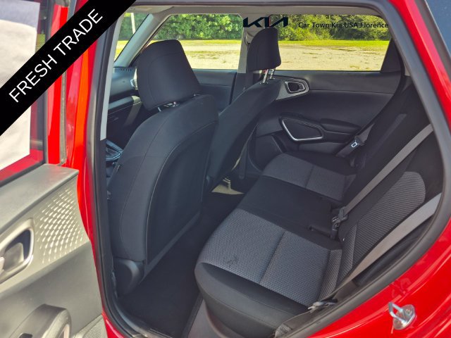 Certified 2022 Kia Soul LX w/ Technology Package FWD image 12