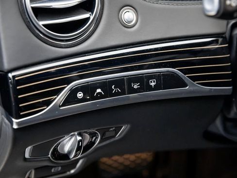 Used 2020 Mercedes-Benz Maybach S 560 4MATIC image 34